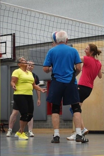 Volleybalrecreanten zoeken sociale spelers