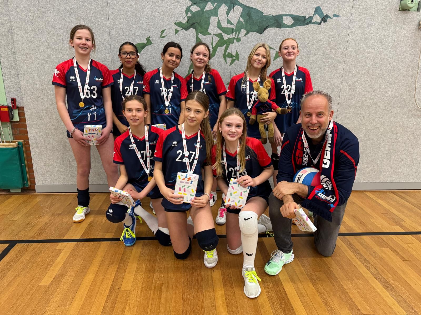 Header afbeelding voor Volleybalmeiden Gemini-Kangeroes kampioen